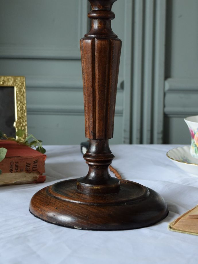 テーブルランプの装飾