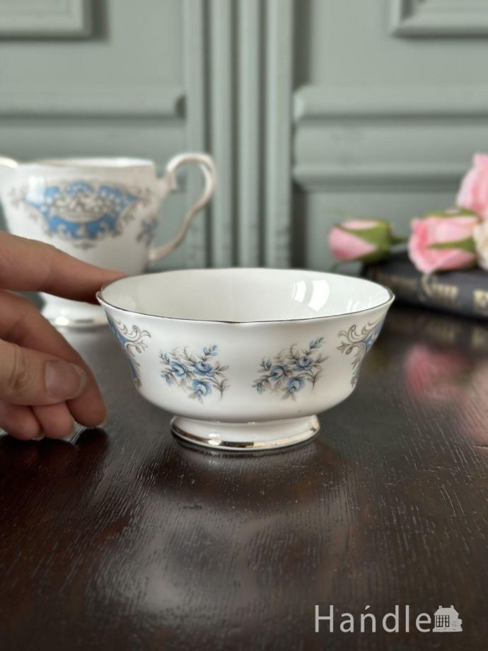 陶磁器のシュガーボウル