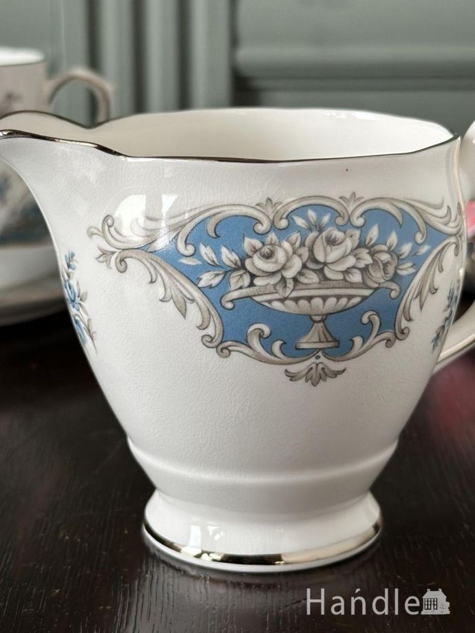 アンティークのミルクピッチャー