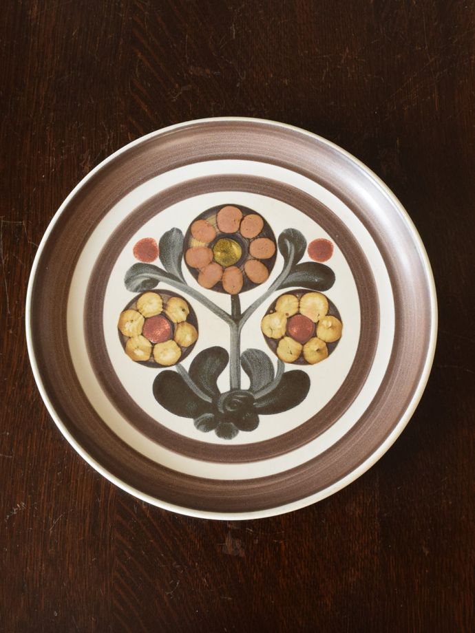 英国アンティークのおしゃれな食器