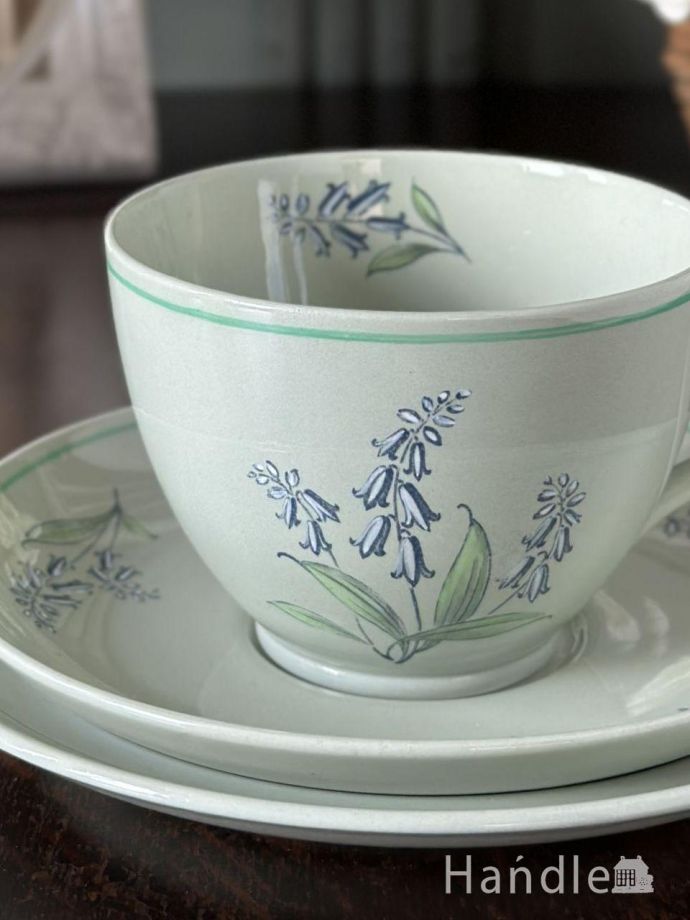 アンティークのカップ＆ソーサー(トリオ)