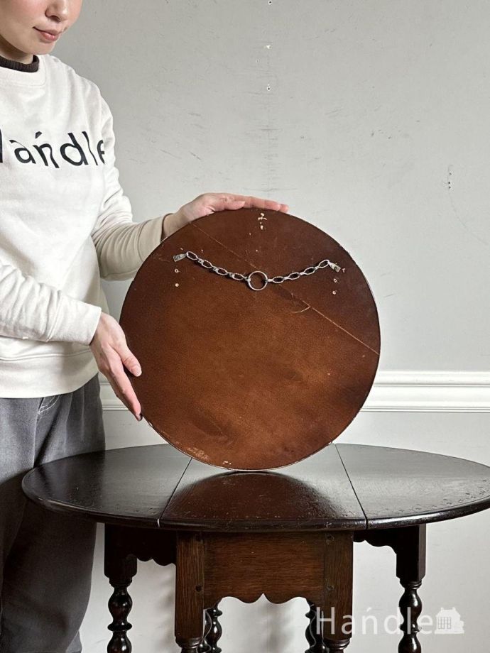 アンティークの鏡の裏