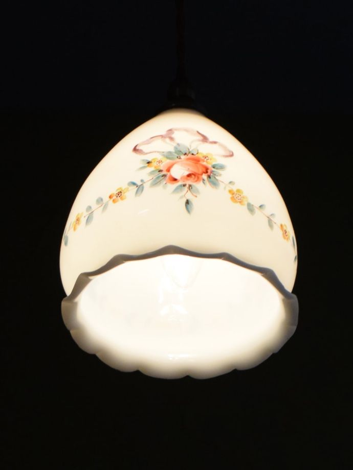 アンティーク照明の美しい灯り