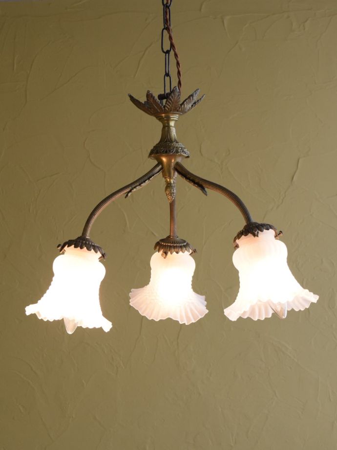 シャンデリアの灯り