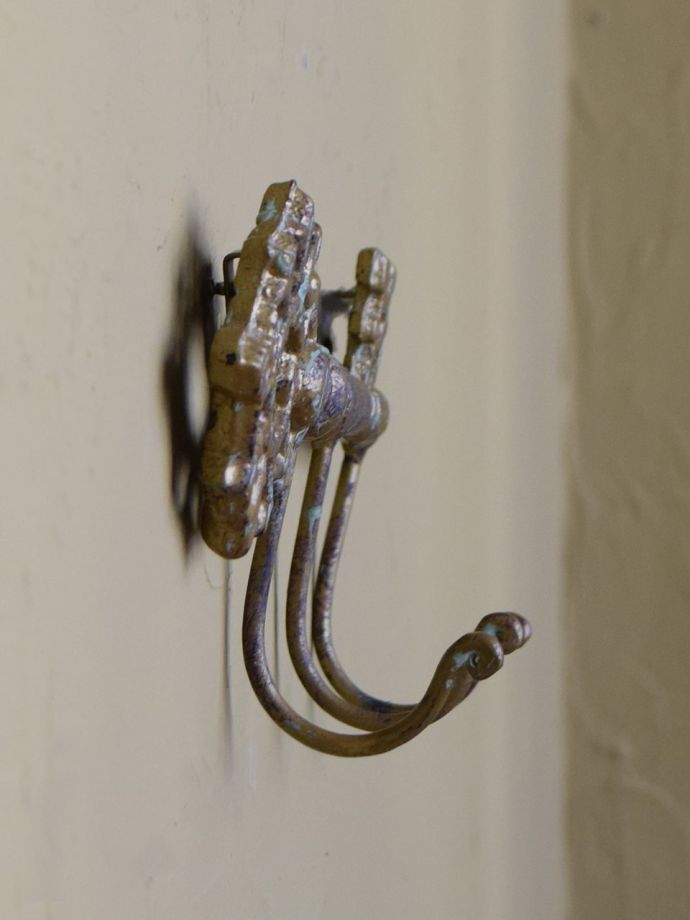 ウォールフックの側面