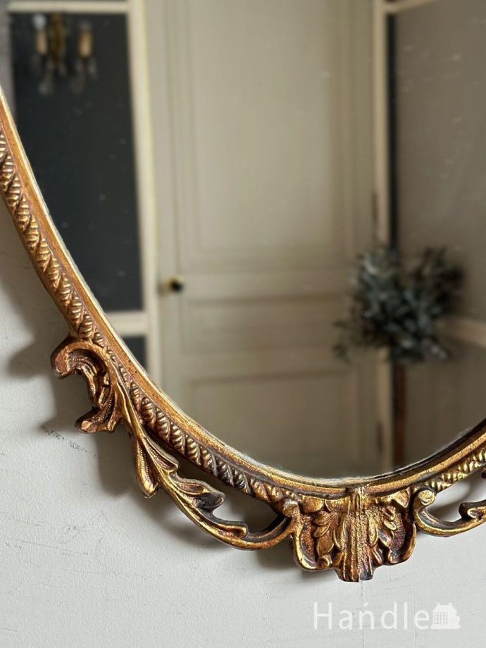 アンティークの鏡の装飾