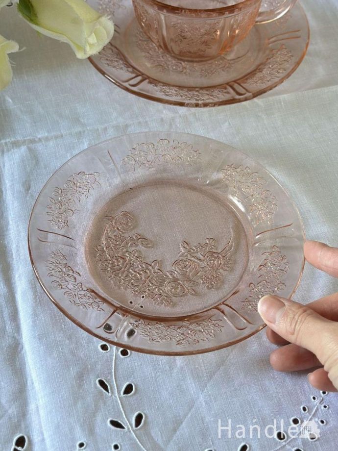 便利に使えるアンティークガラスの食器