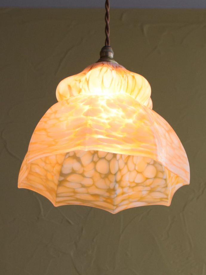 アンティーク照明の美しい灯り