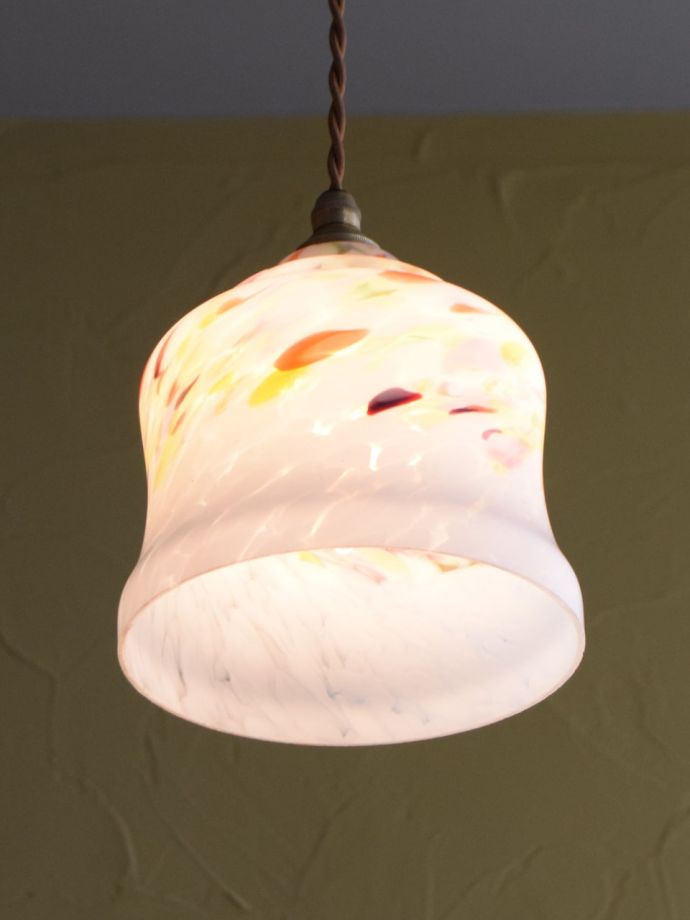 アンティーク照明の美しい灯り