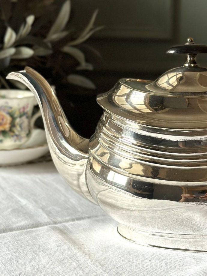 アンティークのシルバーの装飾