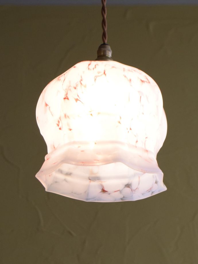 アンティーク照明の美しい灯り