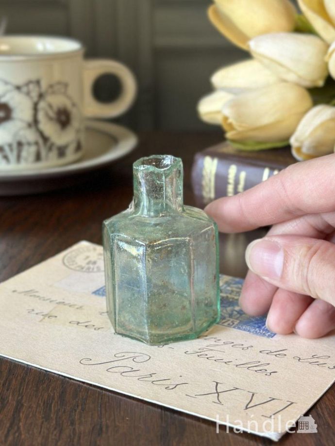 アンティークのガラス雑貨