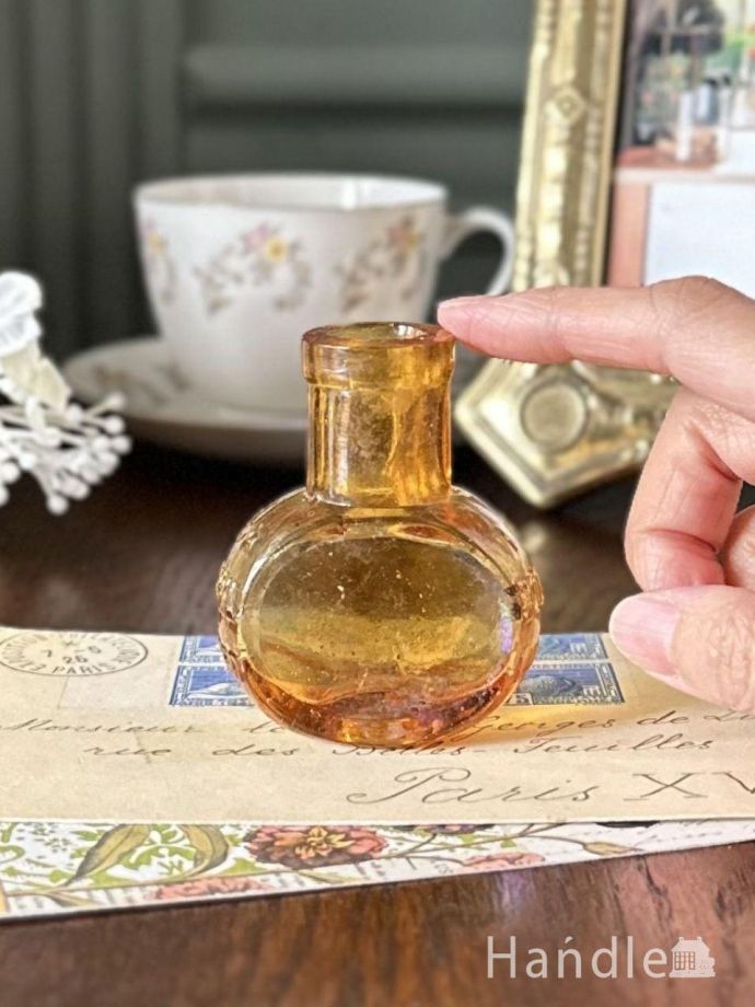 アンティークのガラス雑貨