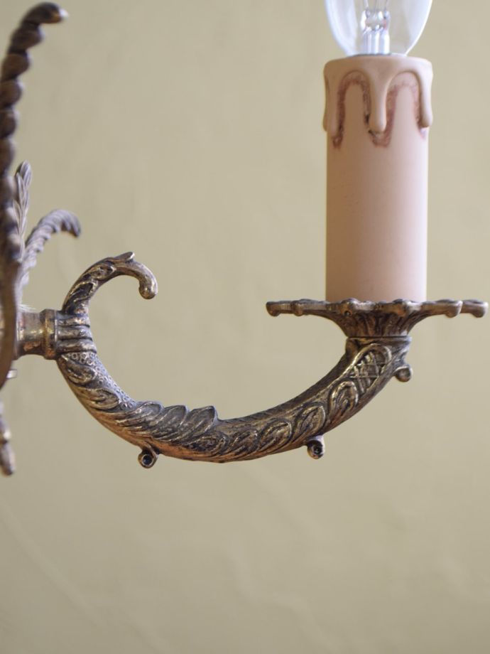 真鍮のシャンデリア