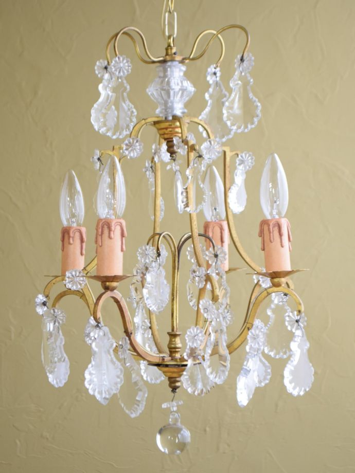 アンティークのシャンデリア