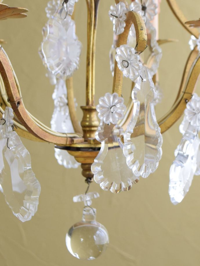 アンティークのシャンデリア