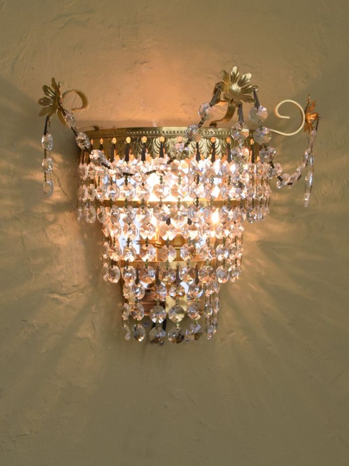 アンティークの壁付け照明