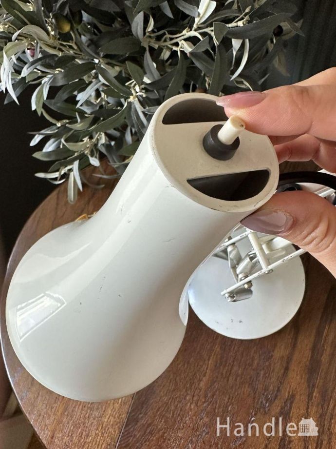 デスクランプのスイッチ