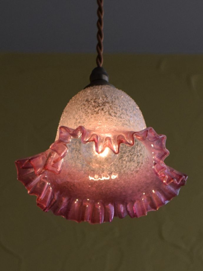 アンティーク照明の美しい灯り