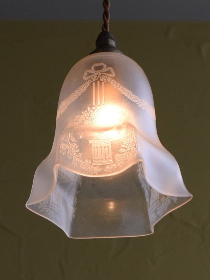 アンティーク照明の美しい灯り