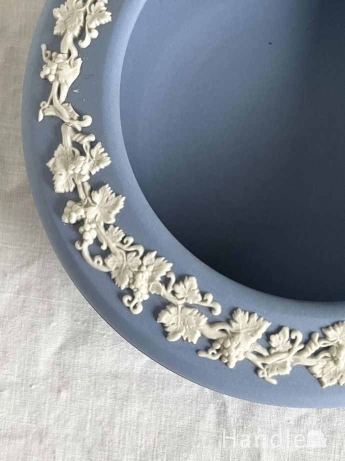 アンティークのジャスパーウェア