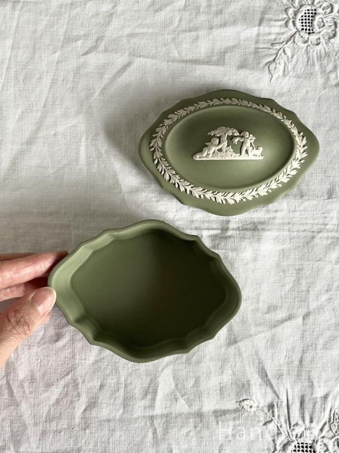 ウェッジウッドのボックス