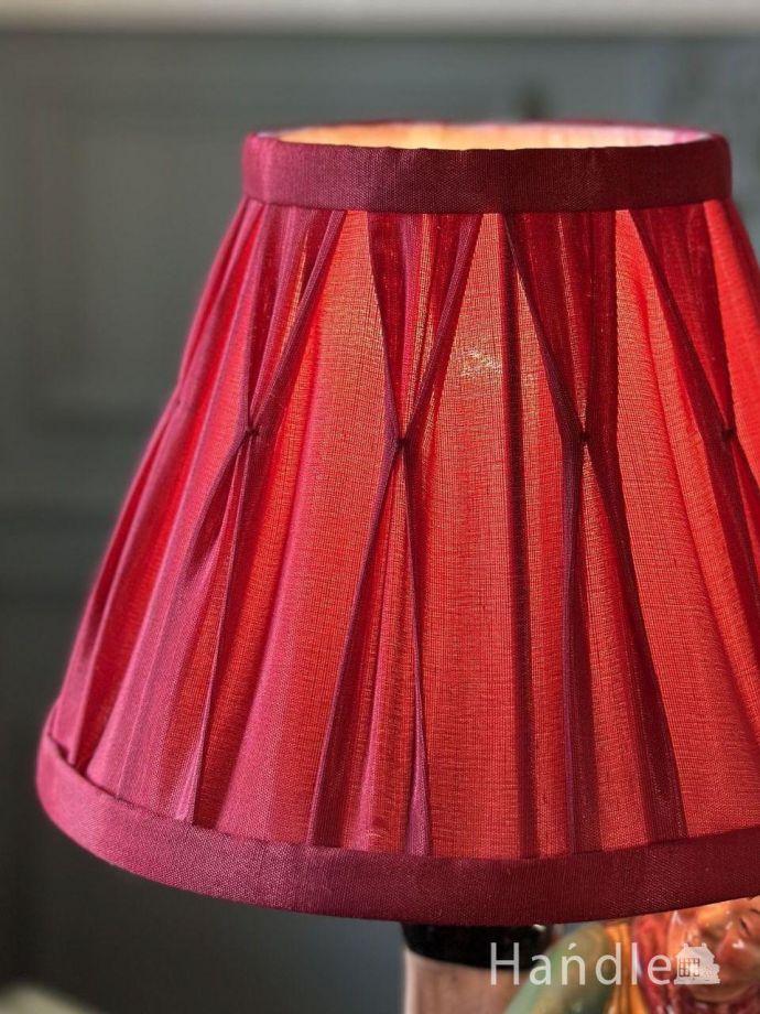 大切に使い続けられたオリジナルのシェード