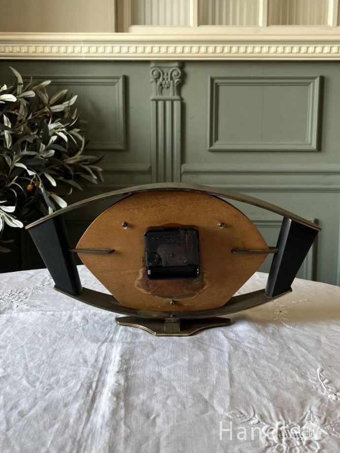 アンティーク時計の裏側