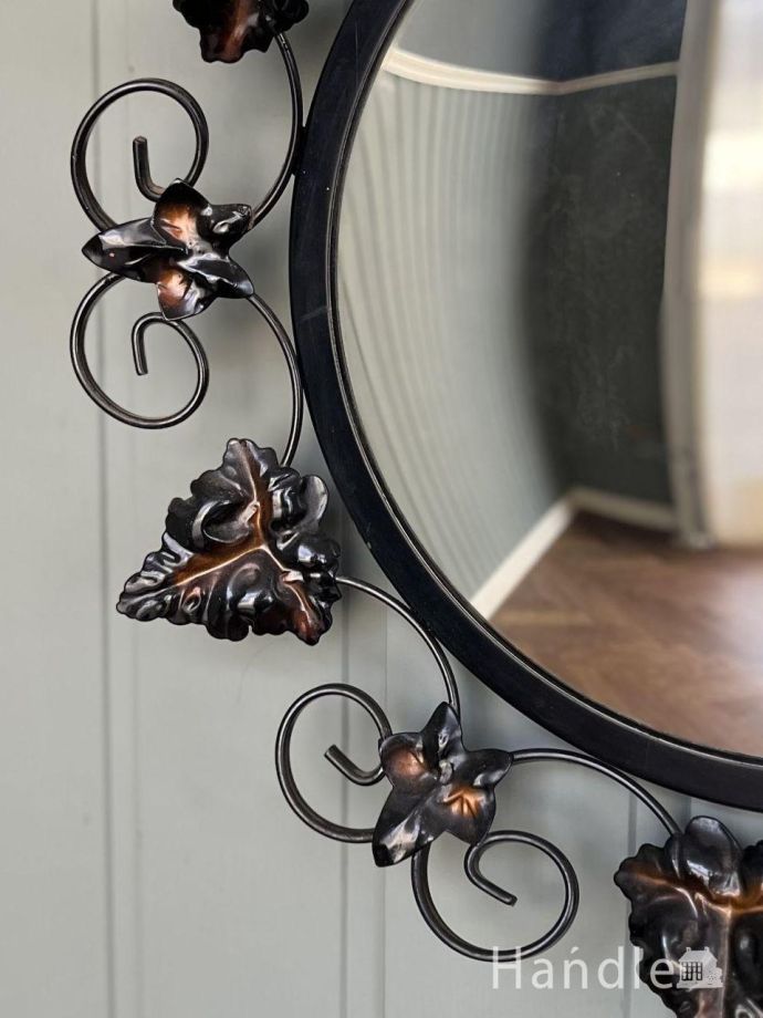 アンティークの鏡の装飾