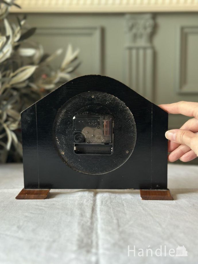 アンティーク時計の裏側