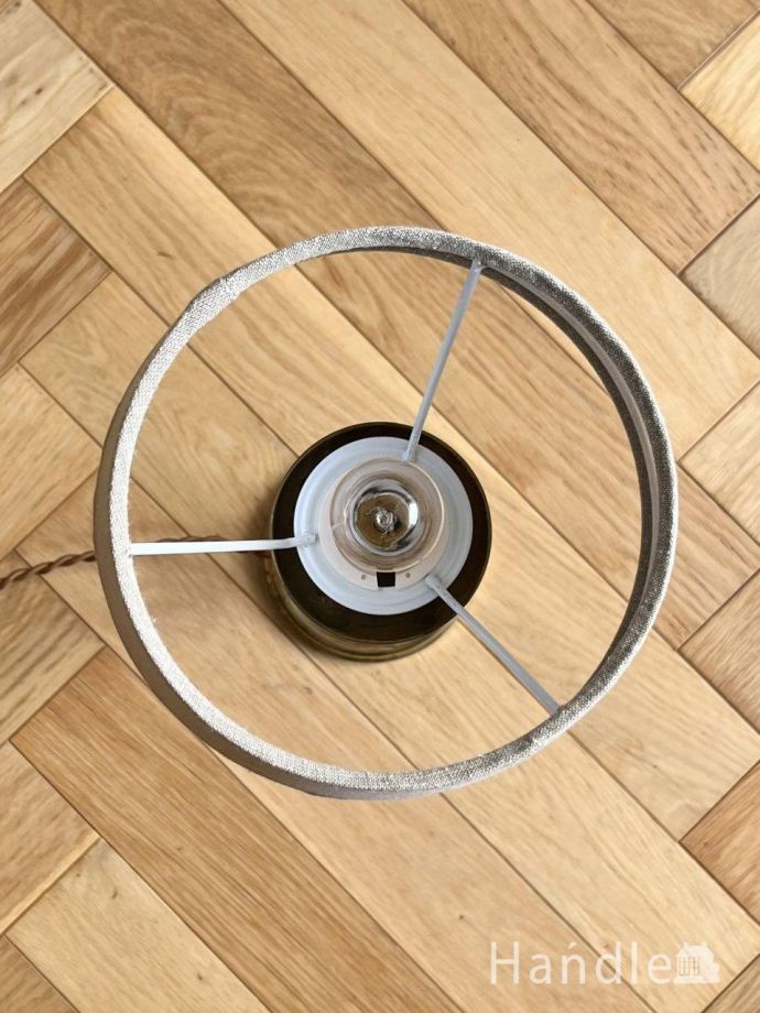 ホルダータイプのシェードです。