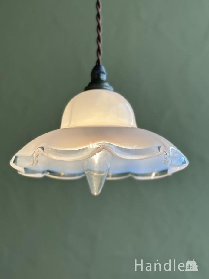 アンティーク照明の美しい灯り