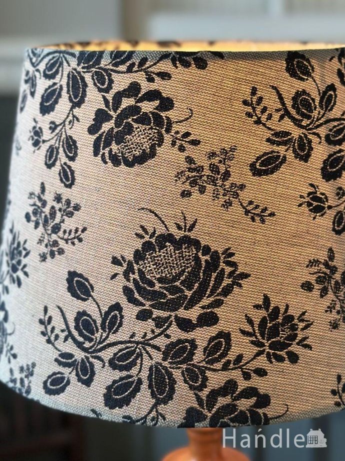 テーブルランプのシェード