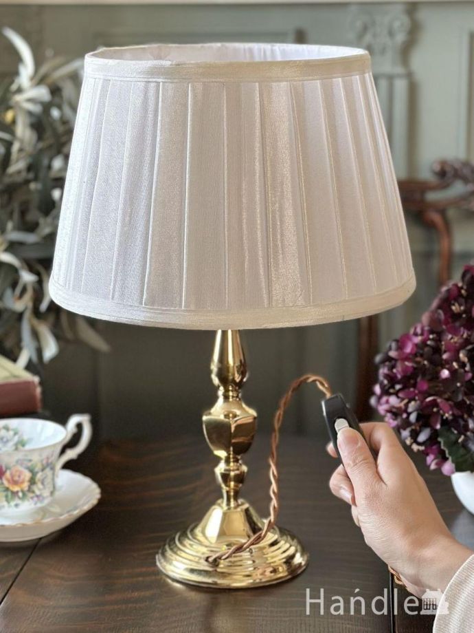 テーブルランプのスイッチ