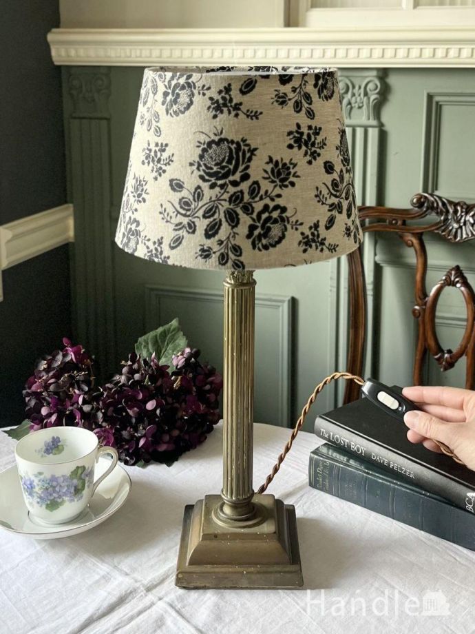 テーブルランプのスイッチ