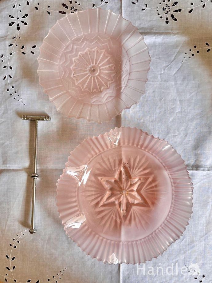 組み立て式のケーキスタンド