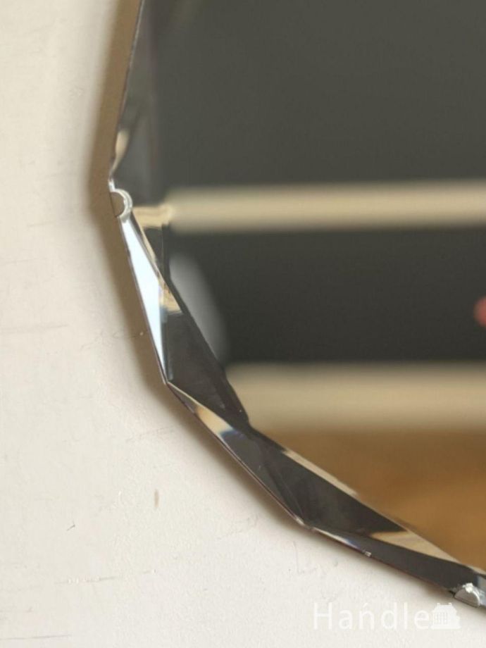 厚みが魅力のアンティークミラー