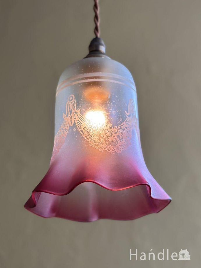 アンティーク照明の美しい灯り