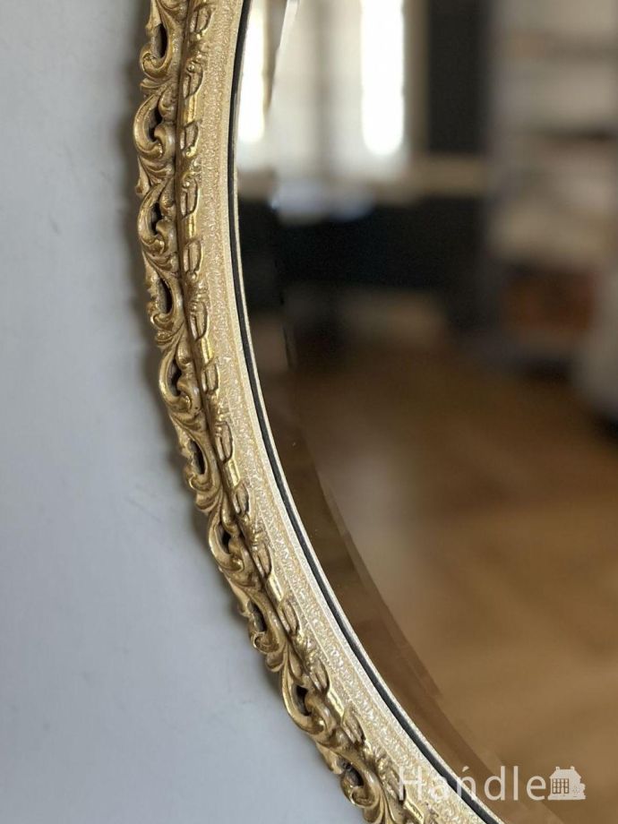 アンティークの鏡の装飾