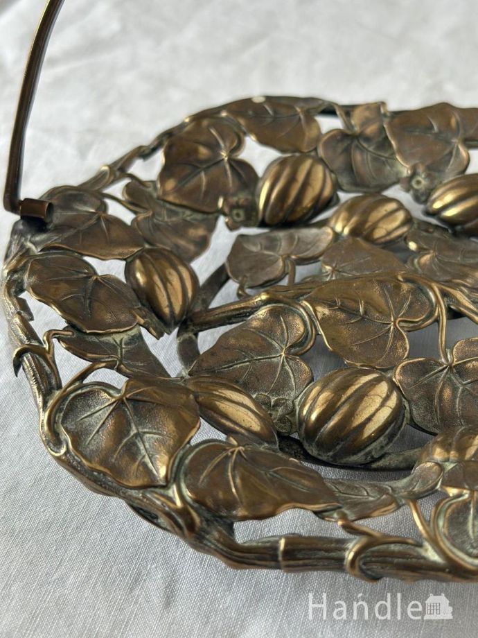 アンティーク真鍮製のプレート