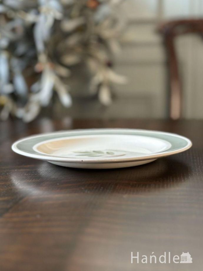 英国アンティークのおしゃれな食器