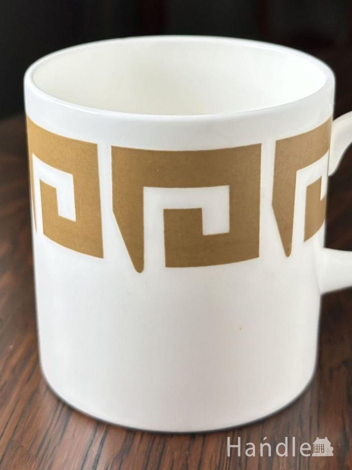 アンティークのマグカップ