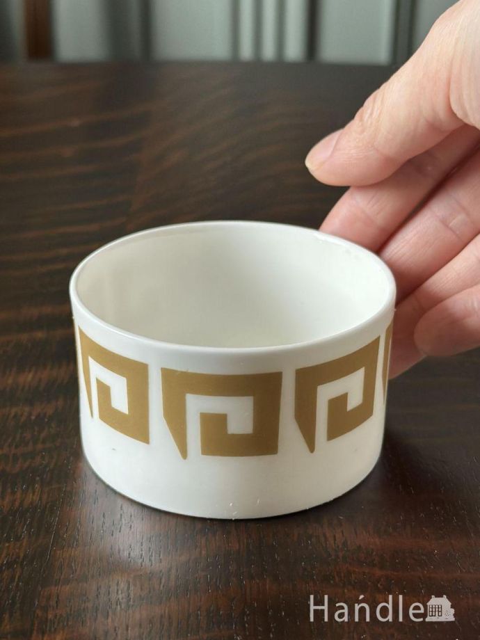 陶磁器のシュガーボウル