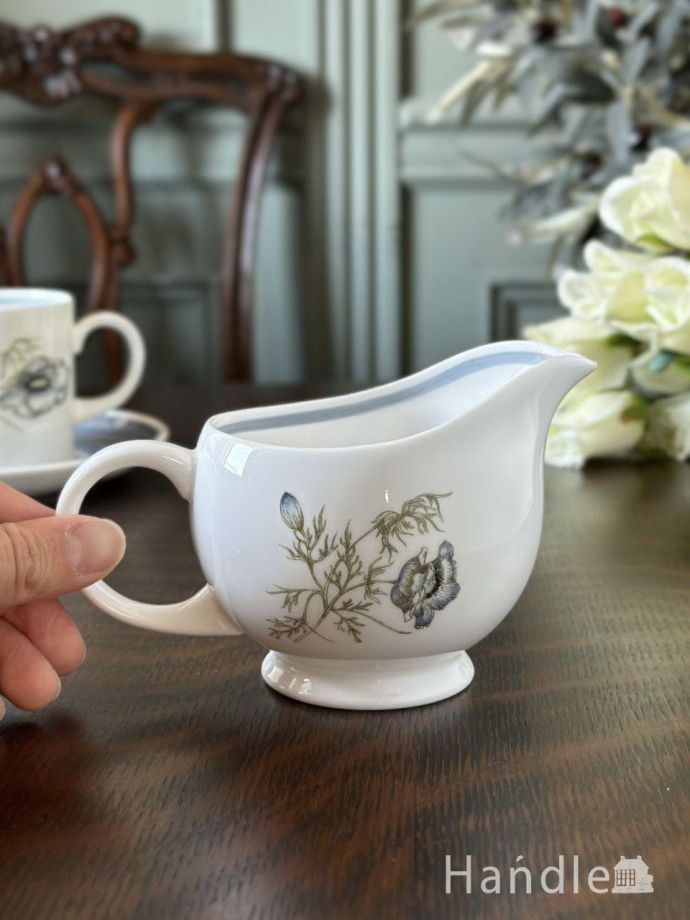 陶磁器のミルクピッチャー