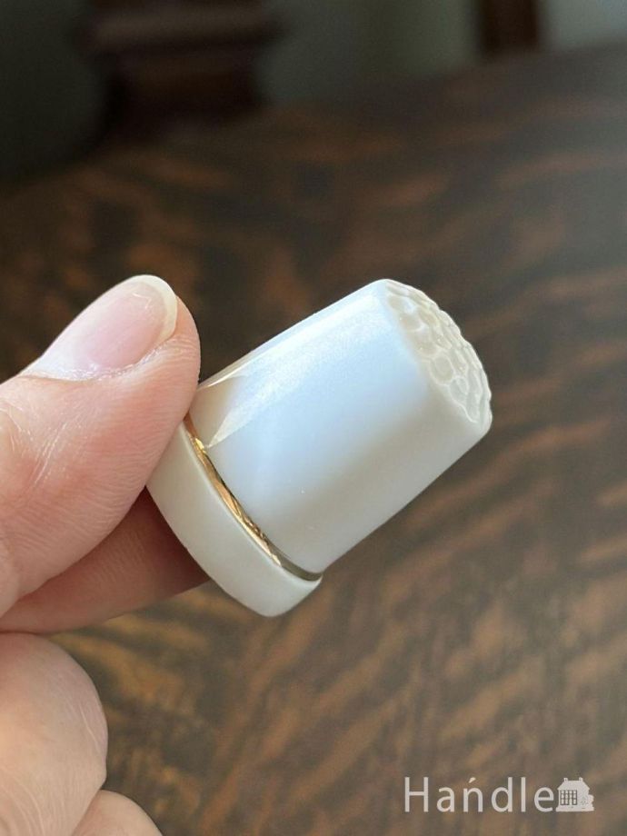 英国アンティークのおしゃれなシンブル