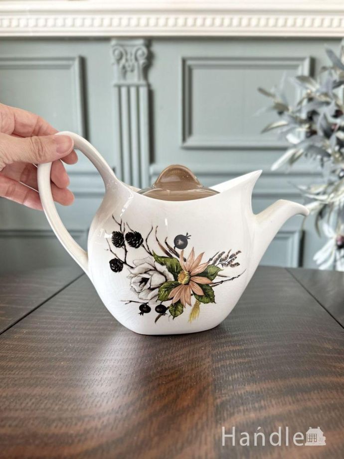 おしゃれなティーポット