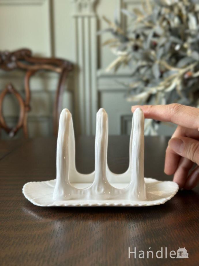 英国アンティークのトーストラック