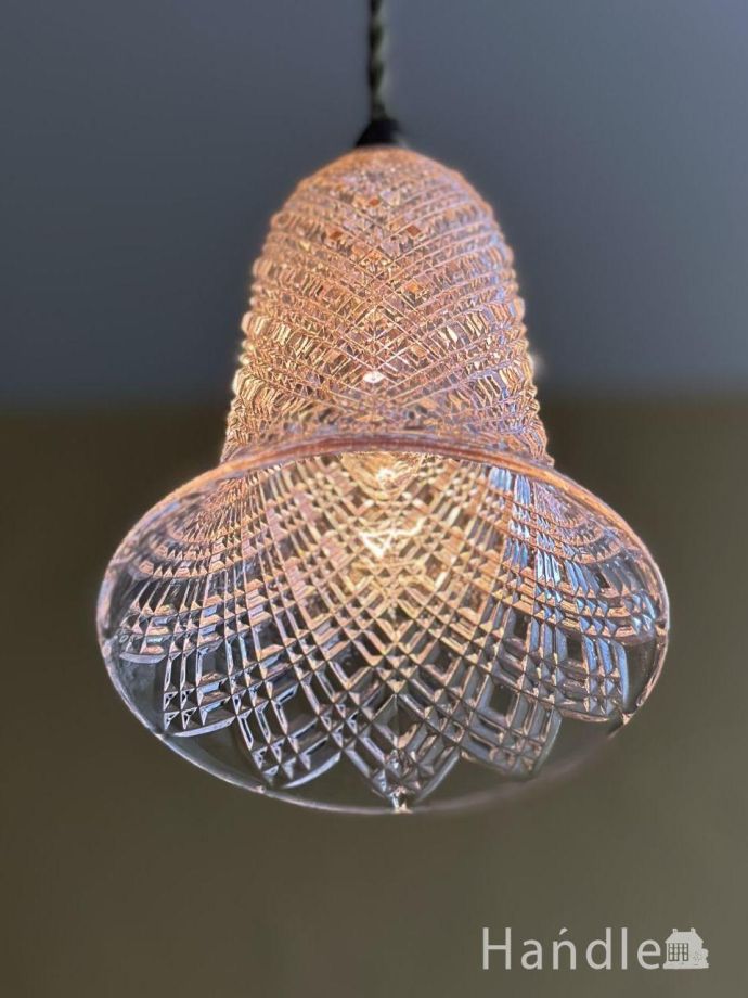 アンティーク照明の美しい灯り