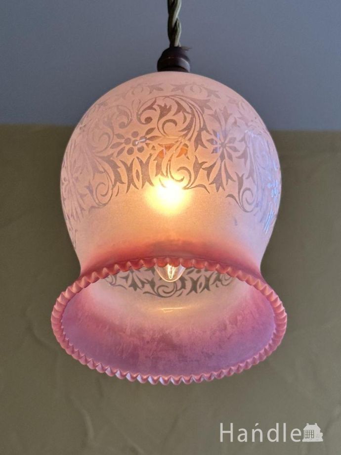 アンティーク照明の美しい灯り