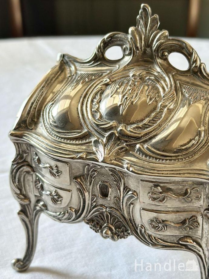 英国アンティークのジュエリーボックス